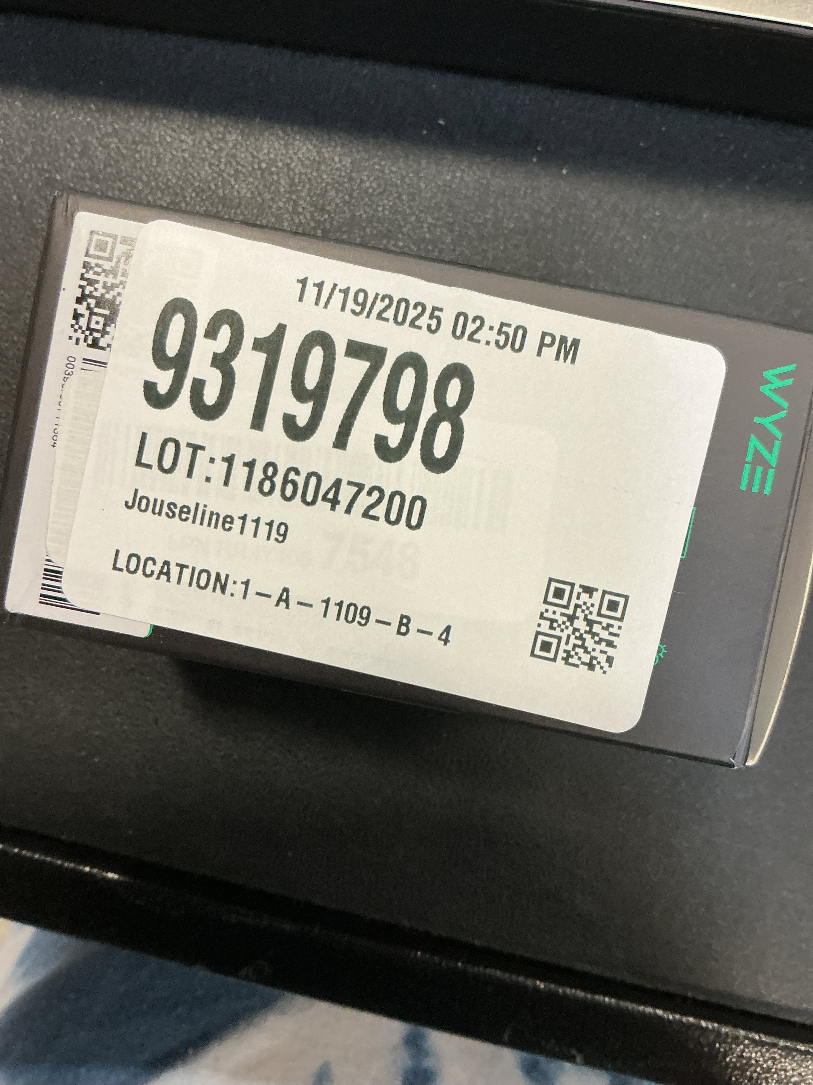 WYZE Cam v4 (Latest Model), 2.5K AI Security Camera, Indoor/Outdoor Cameras for Home Security, Baby Monitor & Pet Camera, Vibrant Color Night Vision, No Subscription Required, Free Expert Help