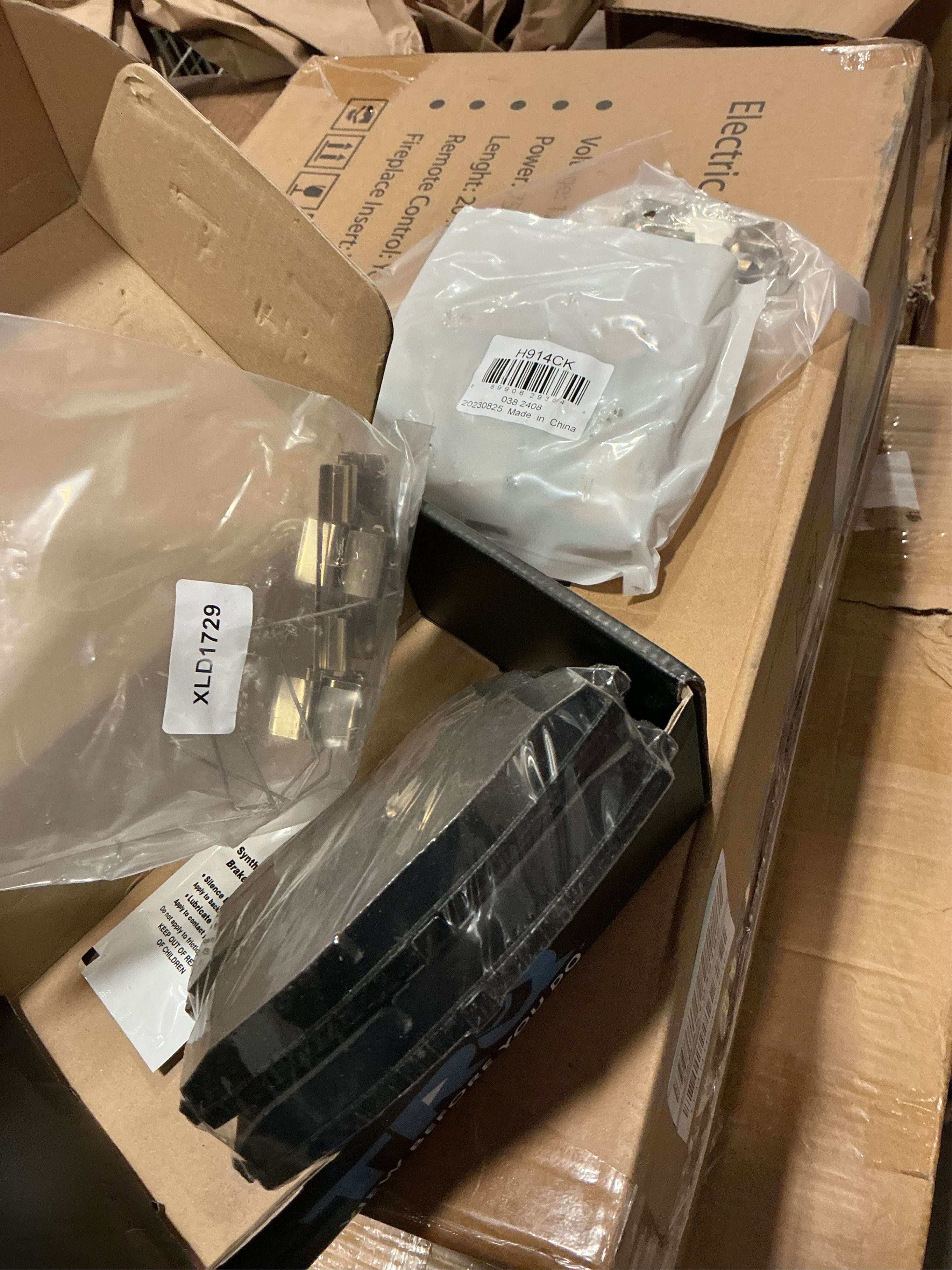 TRQ Front Brake Pads Ceramic Fits Select 2013-2015 Acura ILX 2003-2017 Honda Accord 2012-2021 Civic 2002-2016 CR-V 2016 CR-Z 2003-2011 Element 2013-2014 Fit 2003-2008 Pilot