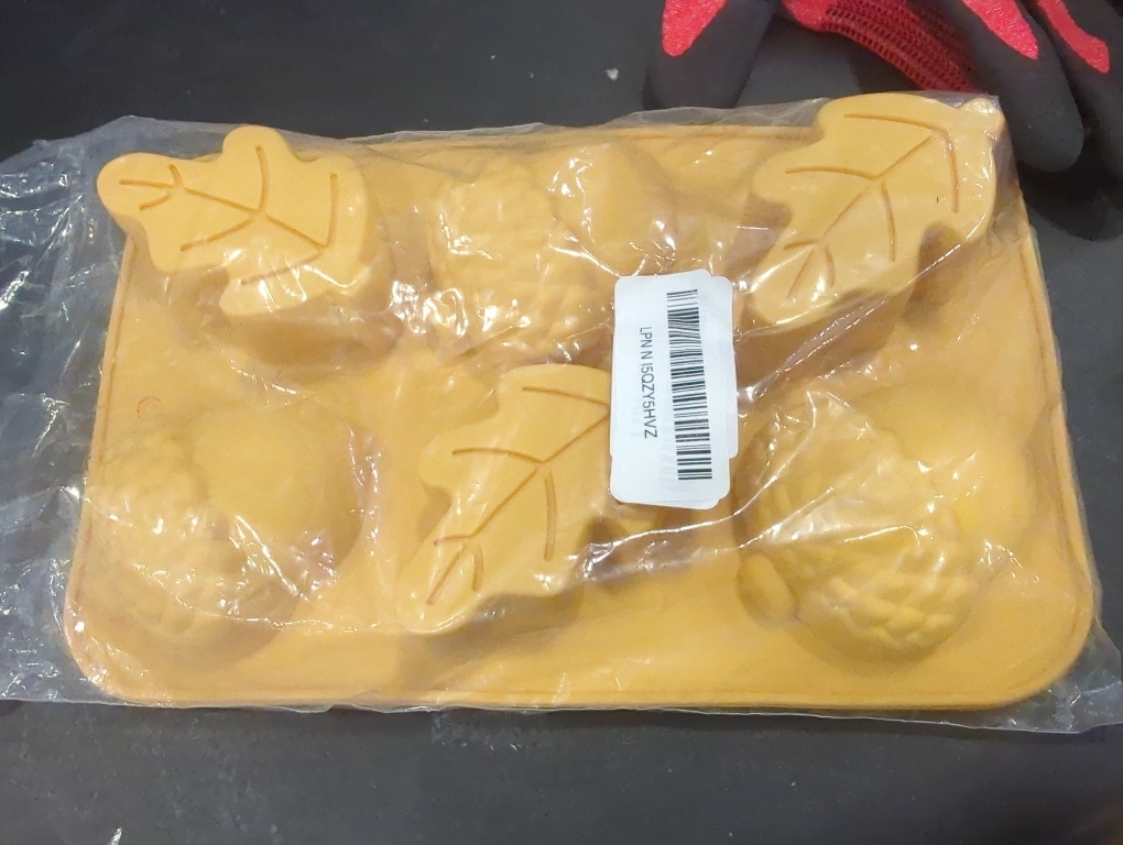 3 pack Fall Soap Molds Silicone Acorn Leaf Mold, 3 Pack Fall Autumn Baking Molds for Muffin Mini Cakes Jello Jumbo Chocolate, 3D Thanksgiving Molds for Making Soap Wax Candle