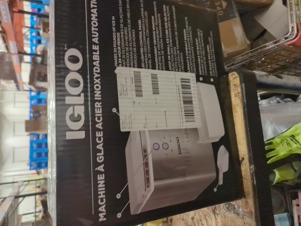 Igloo Electric Countertop Ice Maker Machine - Automatic and Portable - 33 Pounds in 24 Hours - Icecube Maker - Plastic Scoop and Basket - Ideal for Iced Coffee and Cocktails - Stainless Steel