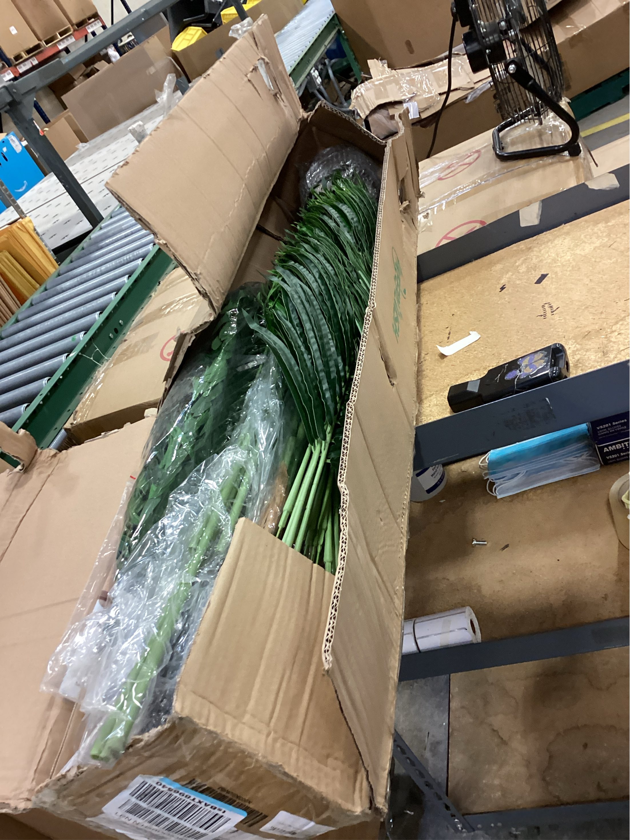 Artificial Palm Tree 6ft Tall Fake Palm Tree Indoor Decor with 18 Trunks and Real Bark Design Faux Tropical Areca Palm Silk Floor Plant in Pot for Home Office Living Room Bedroom Decor 2pcs