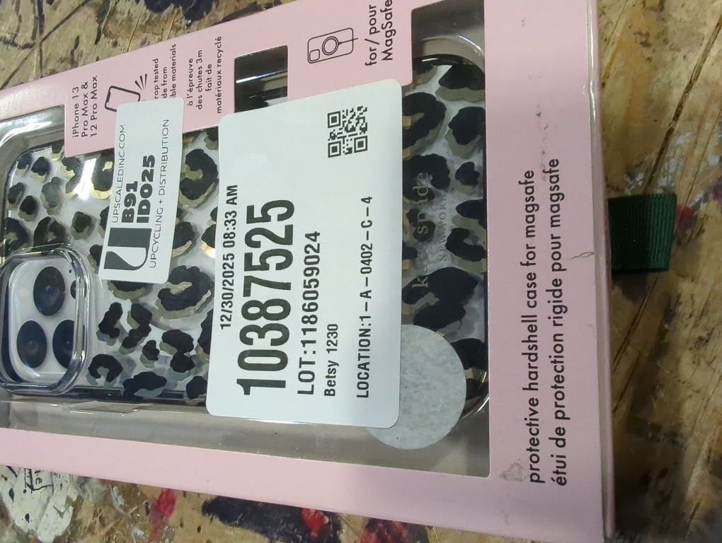 Kate Spade New York Apple iPhone 13 Pro Max/iPhone 12 Pro Max Hardshell Case