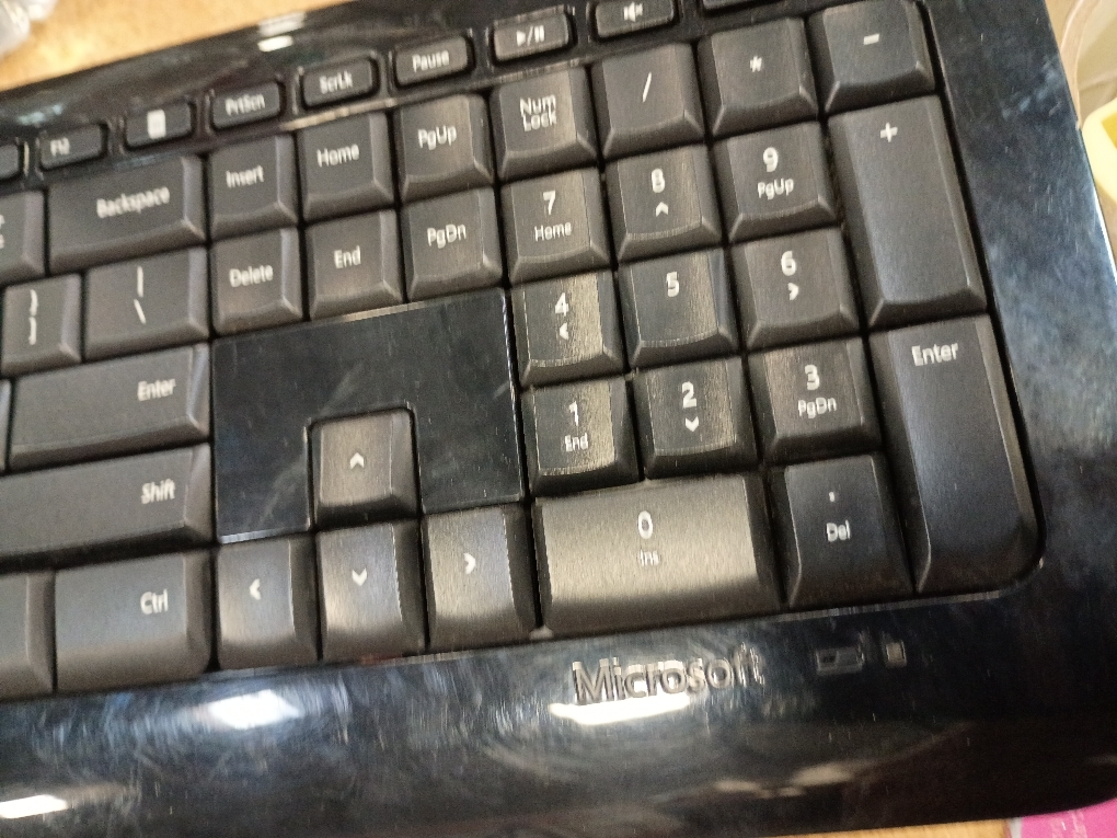 Microsoft Wireless Keyboard 850 Special Edition with AES - Black. Wireless Keyboard. Snap-In USB Transceiver