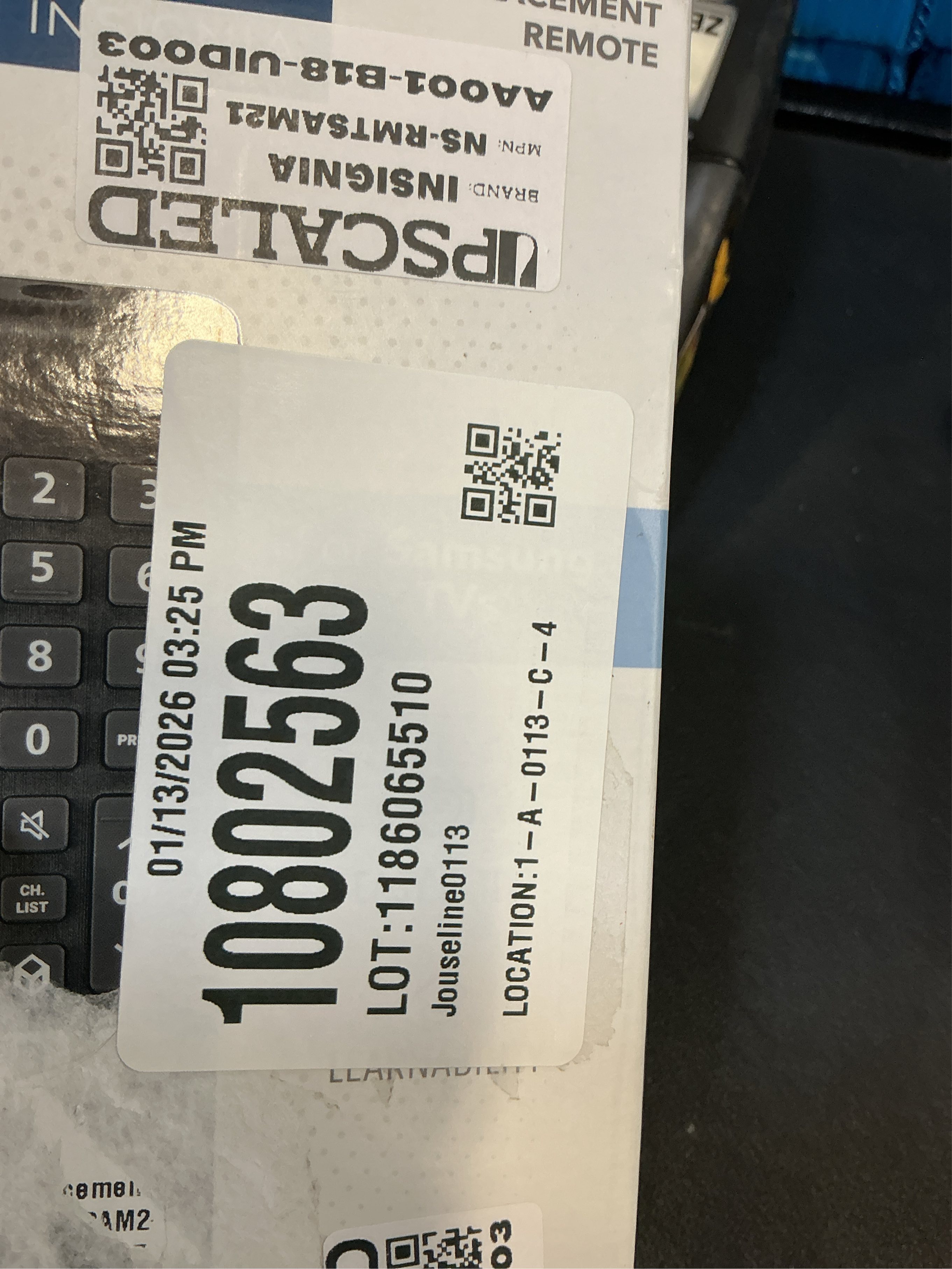 Insignia™ - Replacement Remote for Samsung TVs - Black