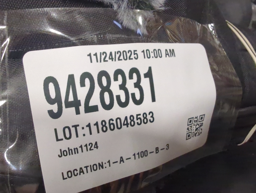 Size 9 Color Black  minnetoka winter boots