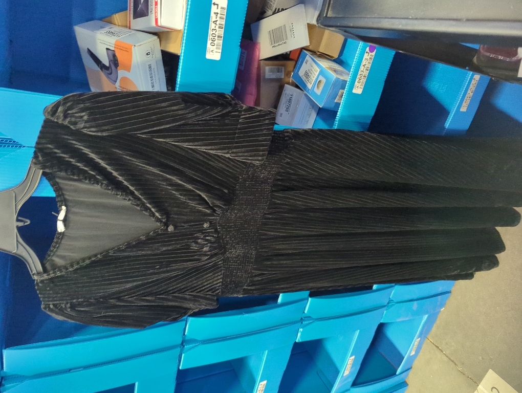 Siza 1XL Simplee Women’s V Neck Velvet Maxi Dress Short Sleeve Empire Waist Long Formal Dress for Wedding Guest