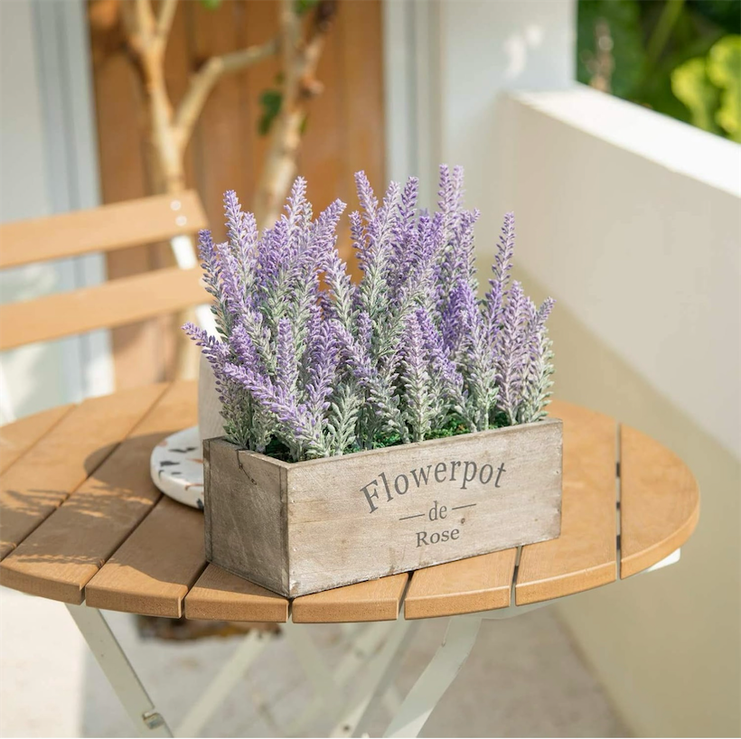 Velener Faux Eucalyptus Stems in Vase with Faux Water, Fake Plants Artificial Eucalyptus Plant for Home Decor, Kitchen Bathroom Farmhouse Living Room Coffee Table Centerpieces for Tables Green-1 Pack