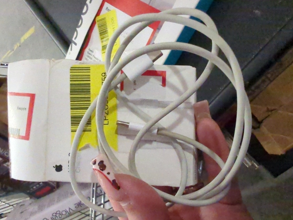 Apple USB-C to Lightning Cable (2 m)