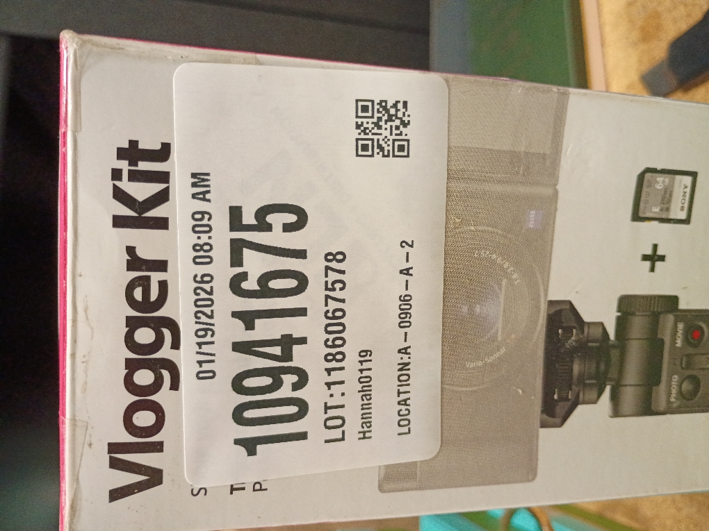 Sony ACCVC1 Vlogger Accessory Kit (Gpvpt2Bt   SFE64/T1)