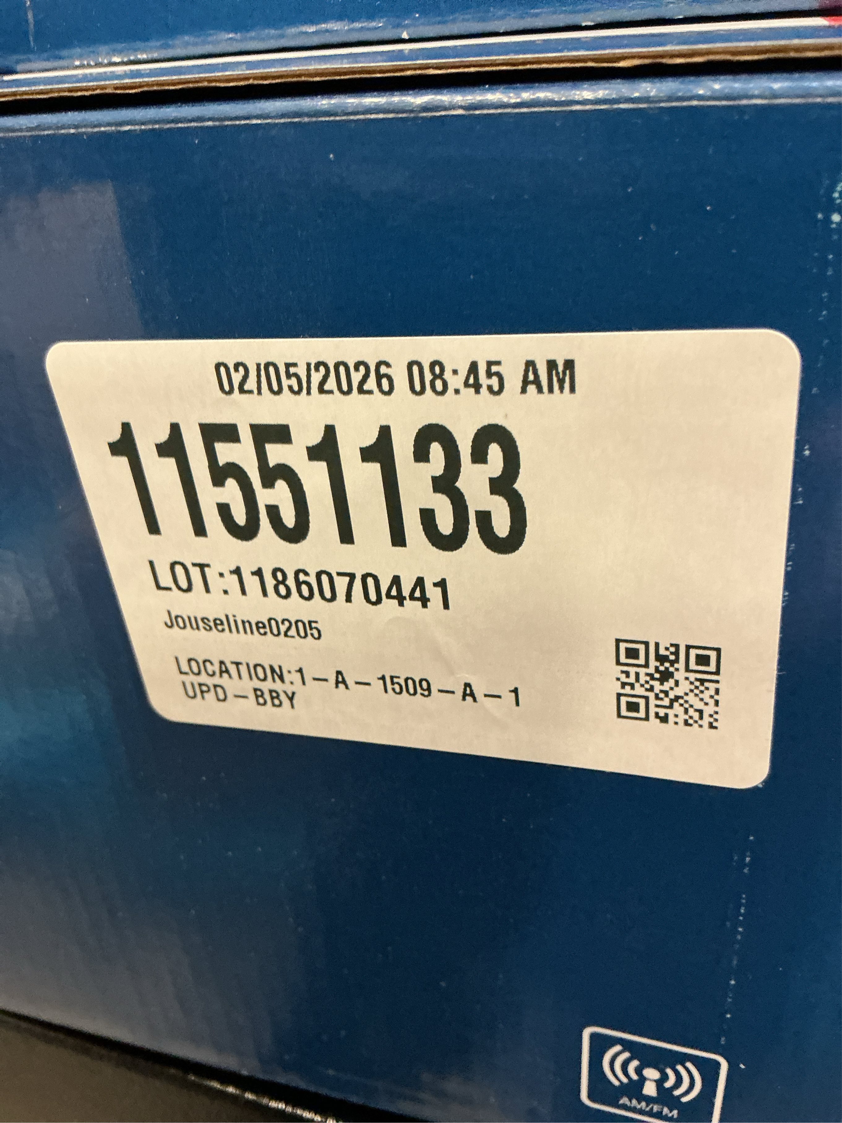 Insignia - CD Boombox with AM/FM Tuner - Black