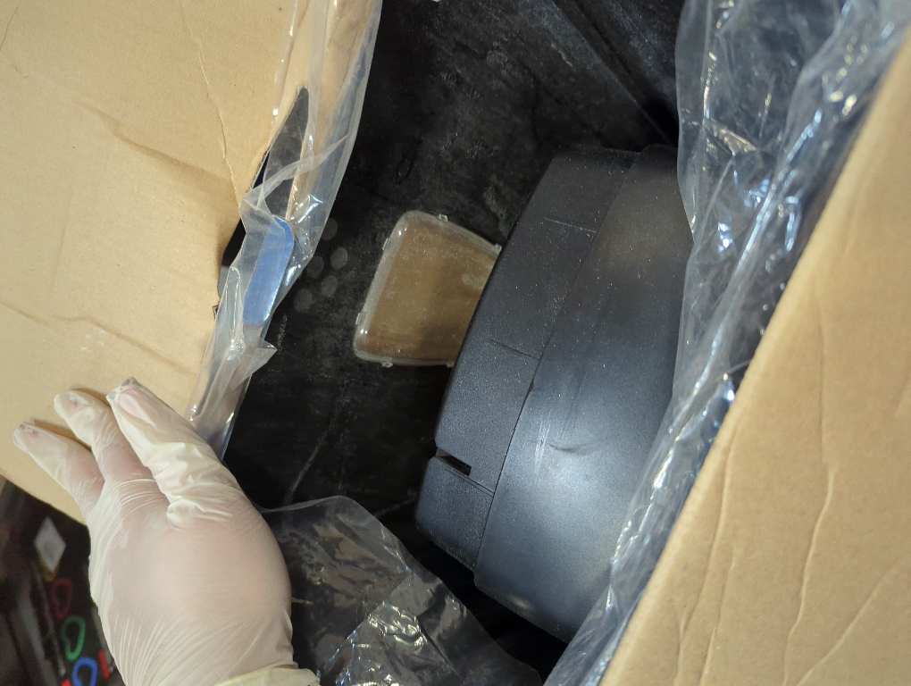 Insignia™ - 10-Sheet Crosscut Paper/CD Shredder - Black