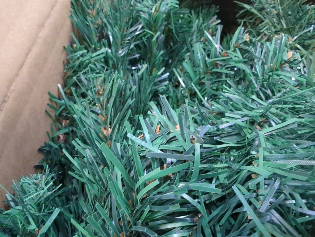 Sunnyglade 4 FT Premium Artificial Christmas Tree 400 Tips Easy to Assemble with Christmas Tree Stand (4ft)