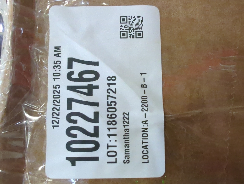 Black ceiling light LED, modern and simple, long strip ceiling surface installation, suitable for living room, bedroom, corridor and kitchen, remote control to switch color and brightness, 23.6 inches