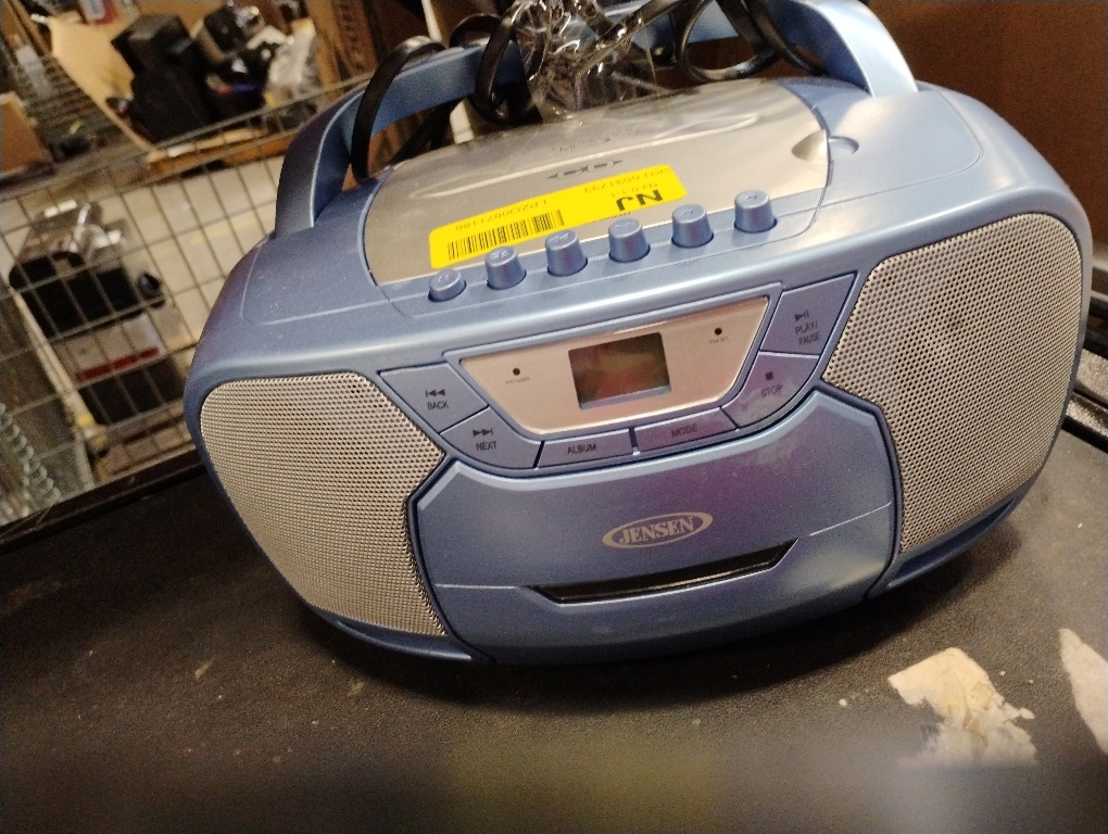 JENSEN CD-590-BL CD-590 1-Watt Portable Stereo CD and Cassette Player/Recorder with AM/FM Radio and Bluetooth (Blue)