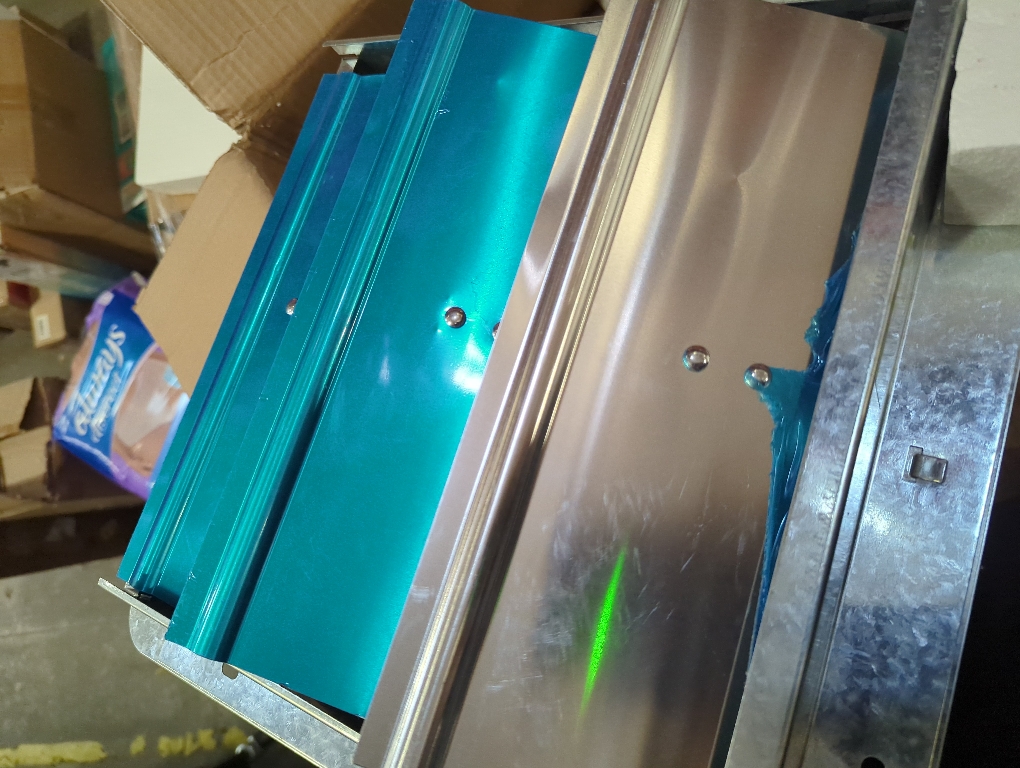 iLIVING 12 Wall Mounted Shutter Exhaust Fan, Automatic Shutter, with Thermostat and Variable Speed controller, 0.6A, 960 CFM, 1400 SQF Coverage Area Silver (ILG8SF12V-ST)