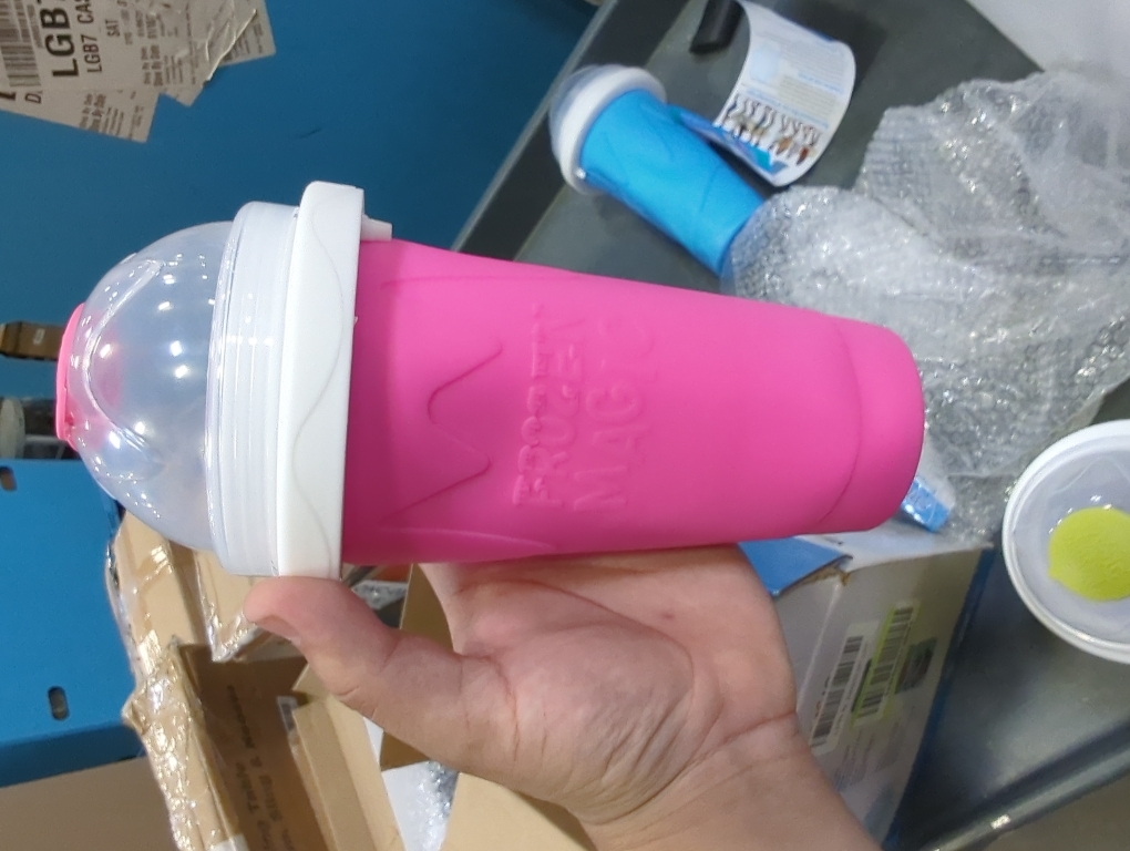 Slushie Maker Cup, Magic Quick Frozen Smoothies Cups for Homemade Milk Shake Ice Cream Maker, Cooling Cup, Double Layer Squeeze Slushy Maker Cups, Birthday Gifts for Kids Mom Dad(Pink)