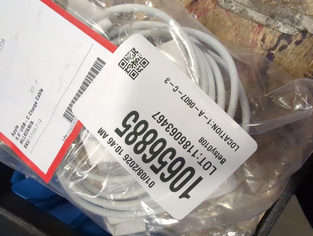 Apple 60W USB-C to USB-C Woven Charge Cable (1 m): Fast and Convenient Charging