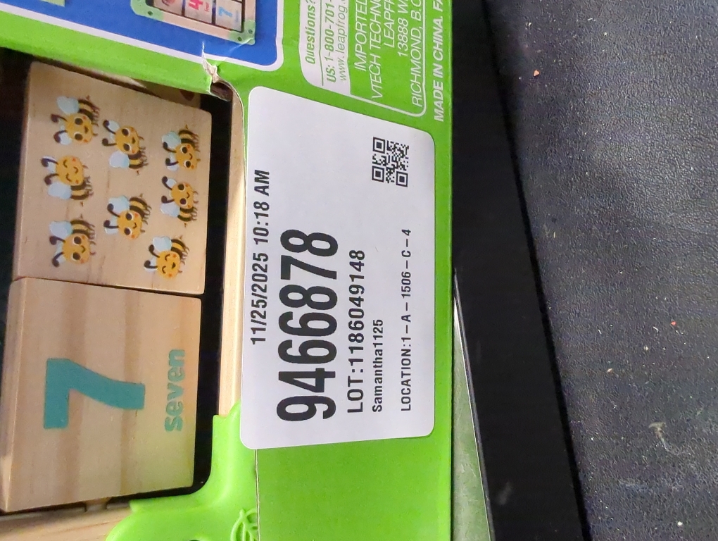 LeapFrog Touch and Learn Electronic Musical Light-Up Wooden Activity Cube Toy, Animal Themed, Ages 1 and Up