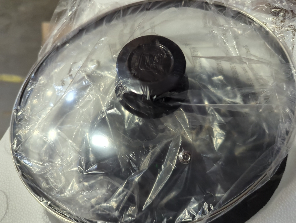 Toastmaster 4-Quart Digital Slow Cooker with Locking Lid - Food Warmer for Dip, Soups, Parties, Meal Preparation & More - Copper