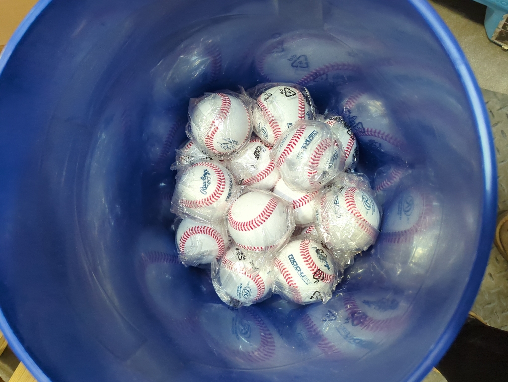 Rawlings 6 Gallon Youth Raised Seam Ball/Bucket Combo - Includes 30 R100-UPY Balls