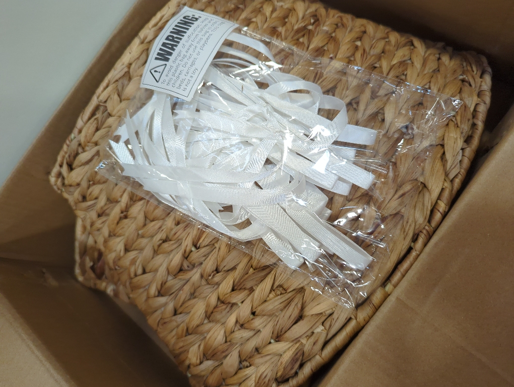 YANGQIHOME 28in Christmas Tree Collar, Rattan Tree Skirt, Woven Water Hyacinth Tree Base Cover for Home Decoration with Cord Cut-Out