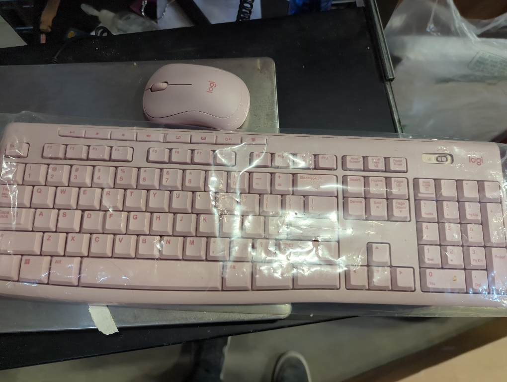 Logitech MK270 Wireless Keyboard and Mouse Combo for Windows, 2.4 GHz, 8 Multimedia Keys, PC, Laptop, Wireless Keyboard Compact Mouse Combo - Rose