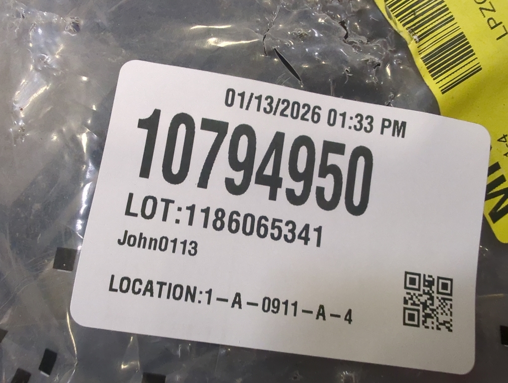 Metra - Dash Kit for Select 2001-2009 Toyota 4Runner DIN DDIN - Black