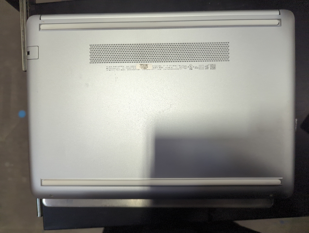 HP Notebook - 14-df0053od With Charger