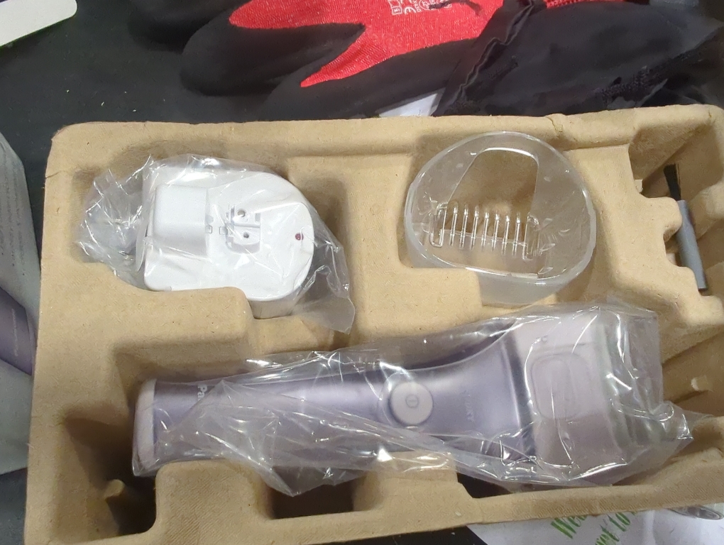 Panasonic Women's 4 Blade Shaver - ES-WL80