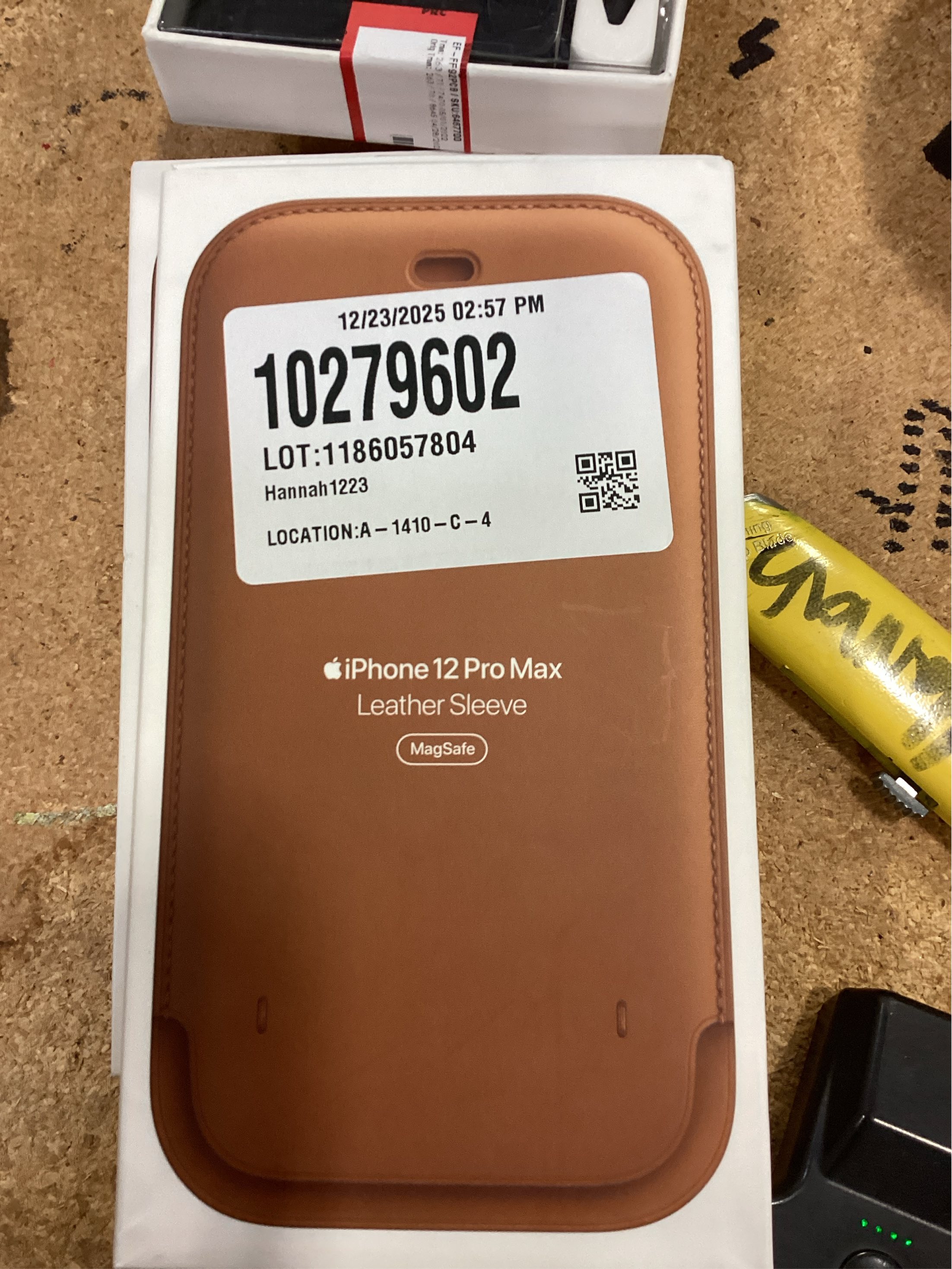 Official Leather Sleeve for MagSafe for iPhone 12 Pro Max - Saddle Brown