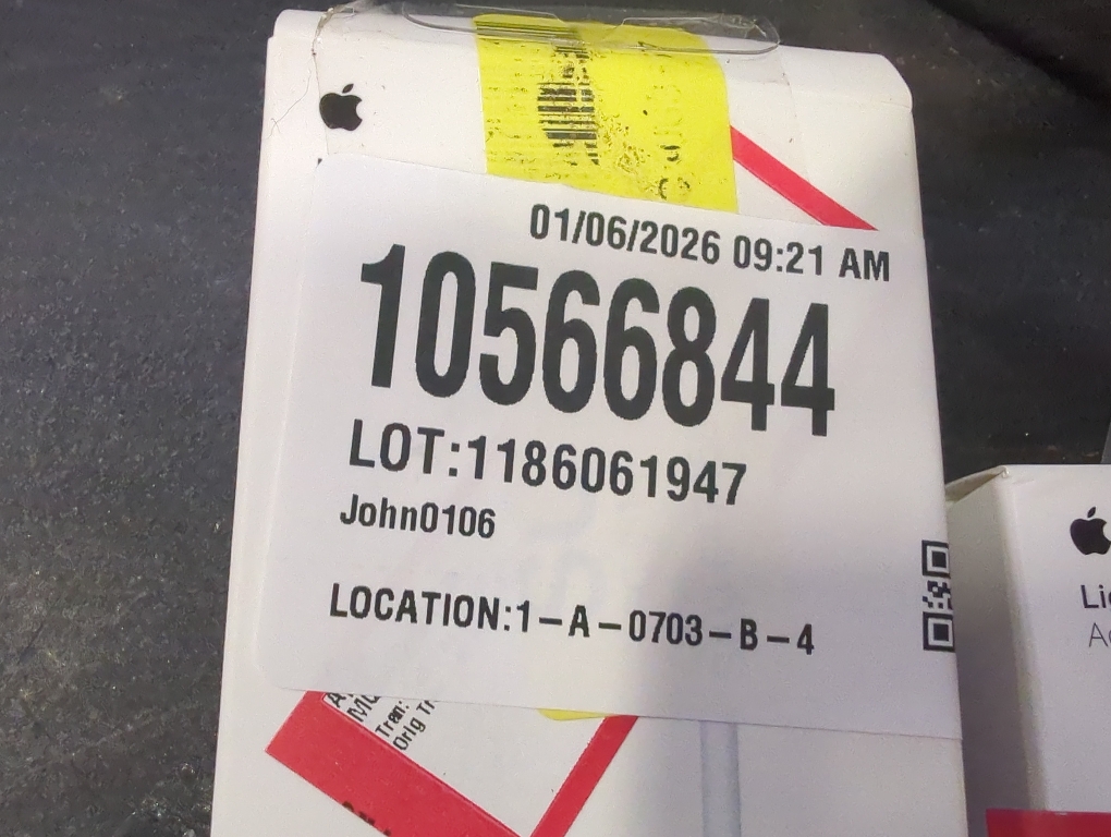 Apple USB-C to Lightning Cable (2 m)