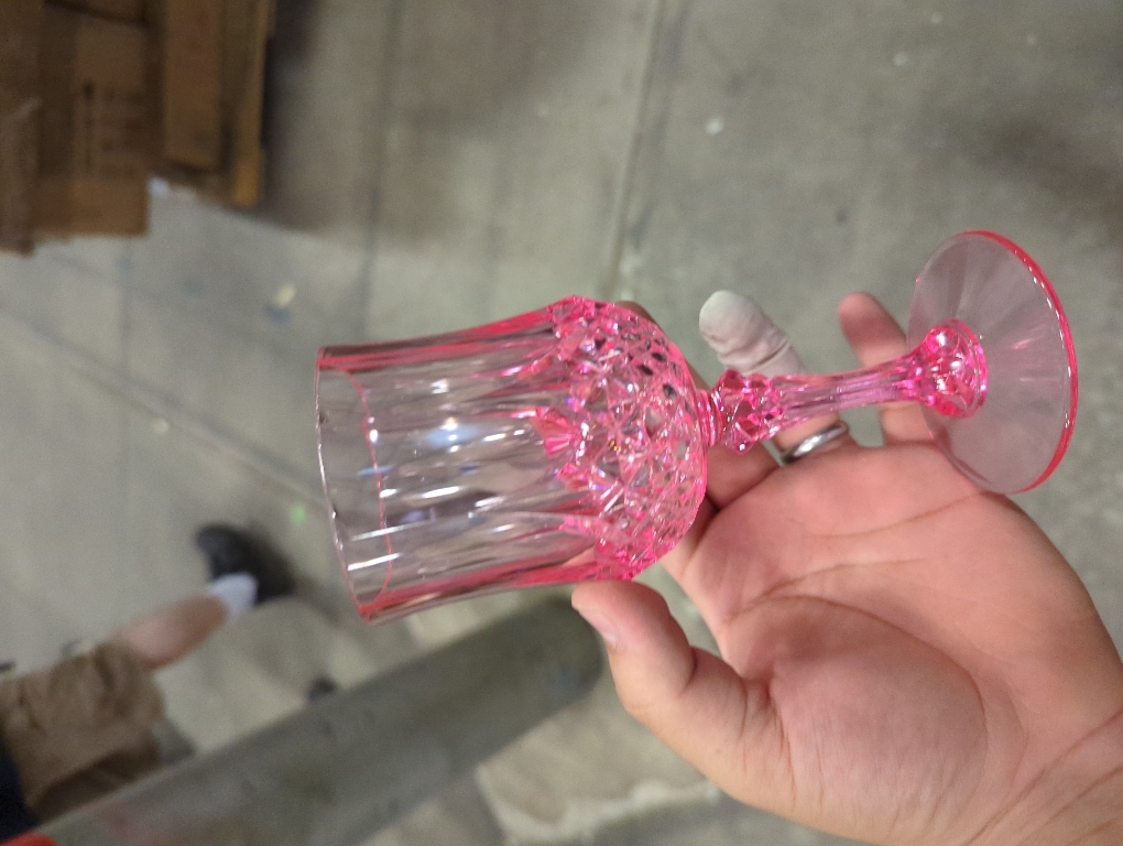 Pink Plastic Wine Glasses Acrylic Goblets Unbreakable