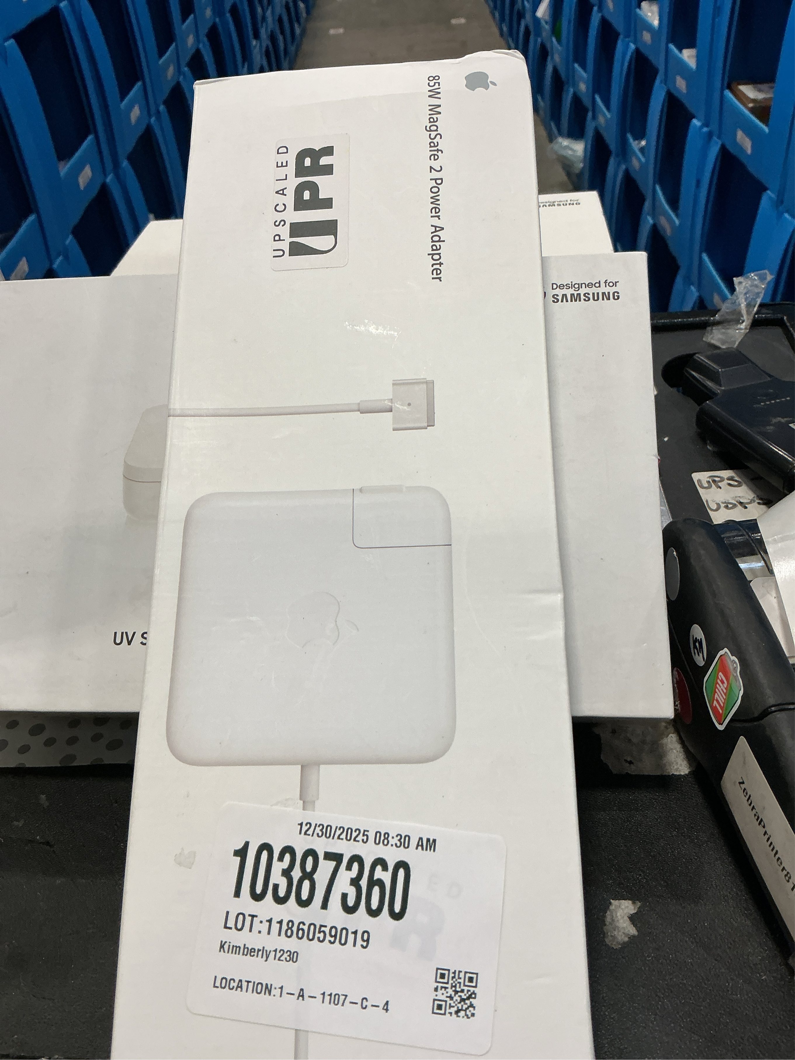 Apple 85W MagSafe 2 Power Adapter (for MacBook Pro with Retina display)