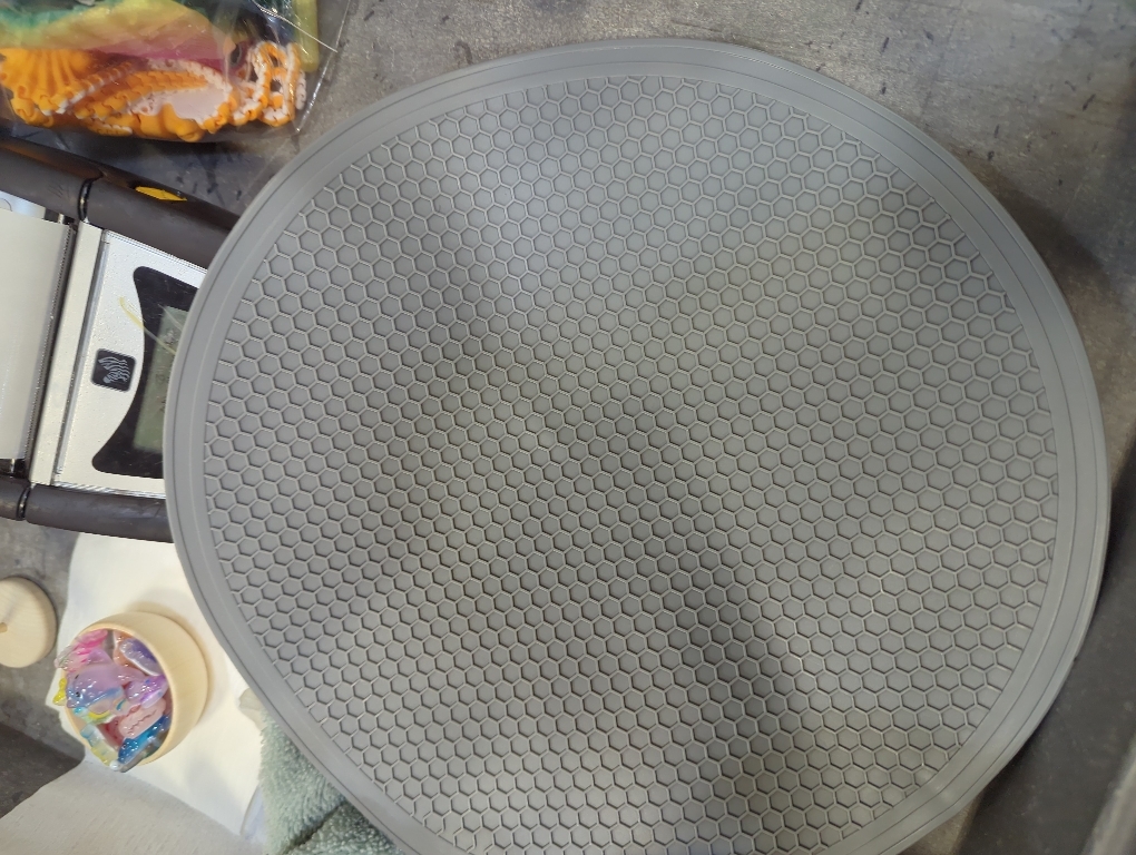 Silicone Microwave Mats, 10 inch Heat Resistant Multifunctional Mat for Kitchen, Non-Slip Silicone Trivet Dishwasher Safe, Splatter Guard, Grey 1 Pcs