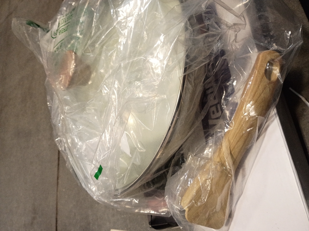 SENSARTE Ceramic Nonstick Frying Pan Skillet with Lid, 9.5inch Non Stick Pan Omelet Pans, Non-toxic Kitchen Cooking Chef's Pan, Free of Intentionally Added PFAS/PTFE/PFOA, Induction Compatible, White