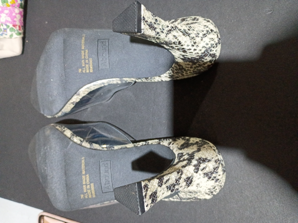 Women’s Clear PVC Heeled Sandals Open Toe Slip On Mule Heels Pointed Toe Stiletto Dress Shoes for Party Evening Wedding Summer Fashion (See the picture for the size )