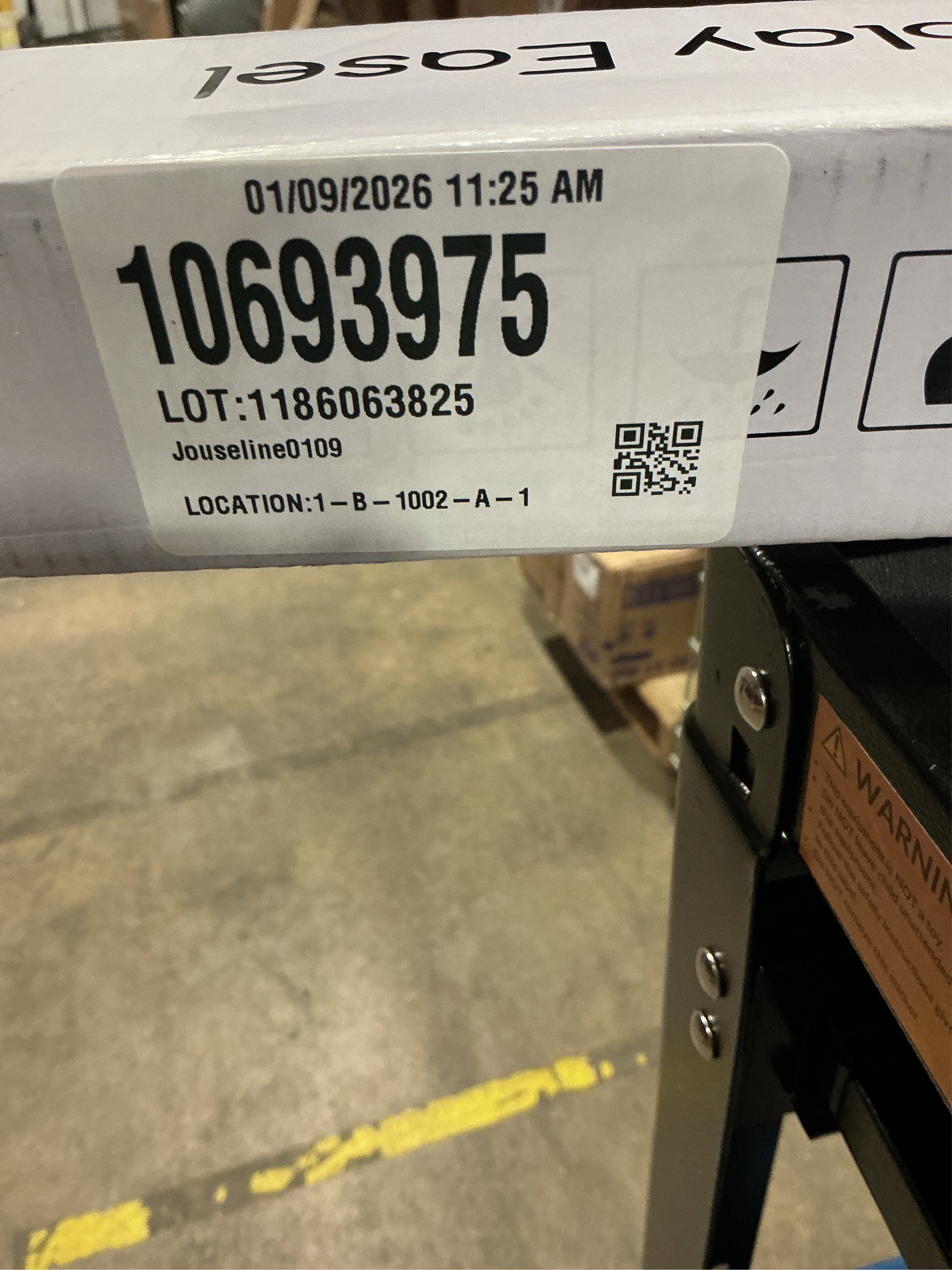 MEEDEN Wedding Easel for Display, Wooden Easel Stand for Wedding Sign, Lightweight Tripod for Posters, Pictures, Painting