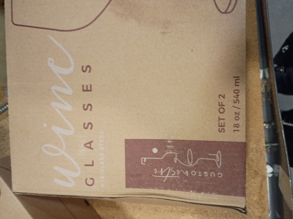 Gusto Nostro Stainless Steel Wine Glass - 18 oz Unbreakable Gold Wine Glasses for Travel, Camping and Pool - Fancy, Unique and Cute Portable Metal Wine Glass for Outdoor Events, Picnics (Set of 2)