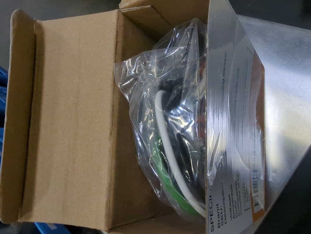 RAC6006 H Track Floating Canopy Connector, Compatible with Halo Track System, 120V 20A, Black, UL Listed