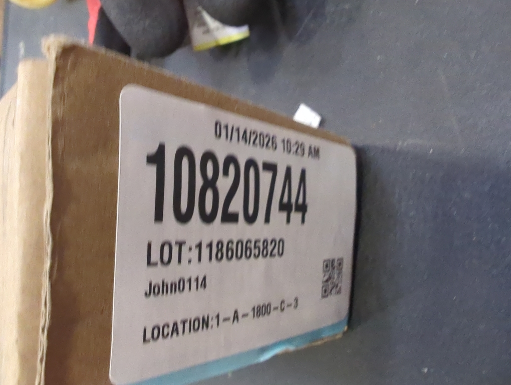 NearMoon Towel Bar, Bath Accessories Premium Thicken Stainless Steel Square Shower Towel Rack for Bathroom, Towel Holder Wall Mounted(1 Pack, Matte Black, 24 Inch)