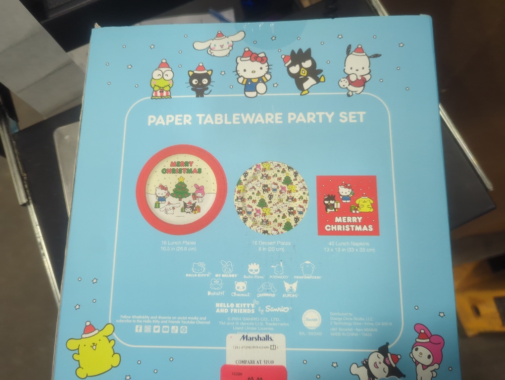 Hello Kitty And Friends Paper Tableware Party Set
