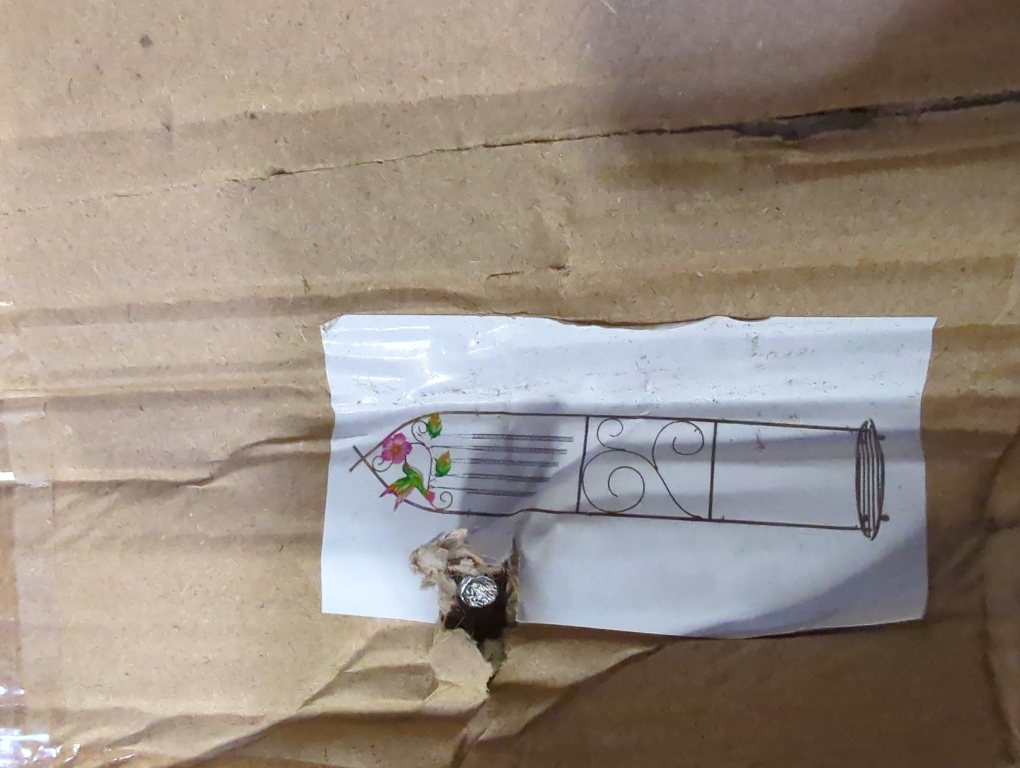 Garden Trellis with Plant Stands, 48” Metal Detachable Hummingbird Plant Pot Trellis with Wind Chimes for Climbing Plants Outdoor Lawn Patio Porches Decor