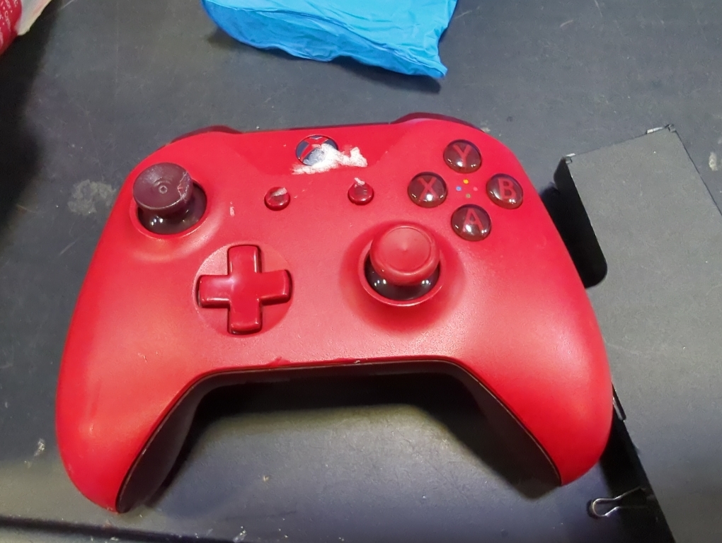 Xbox One Wireless Controller - Red (Renewed)