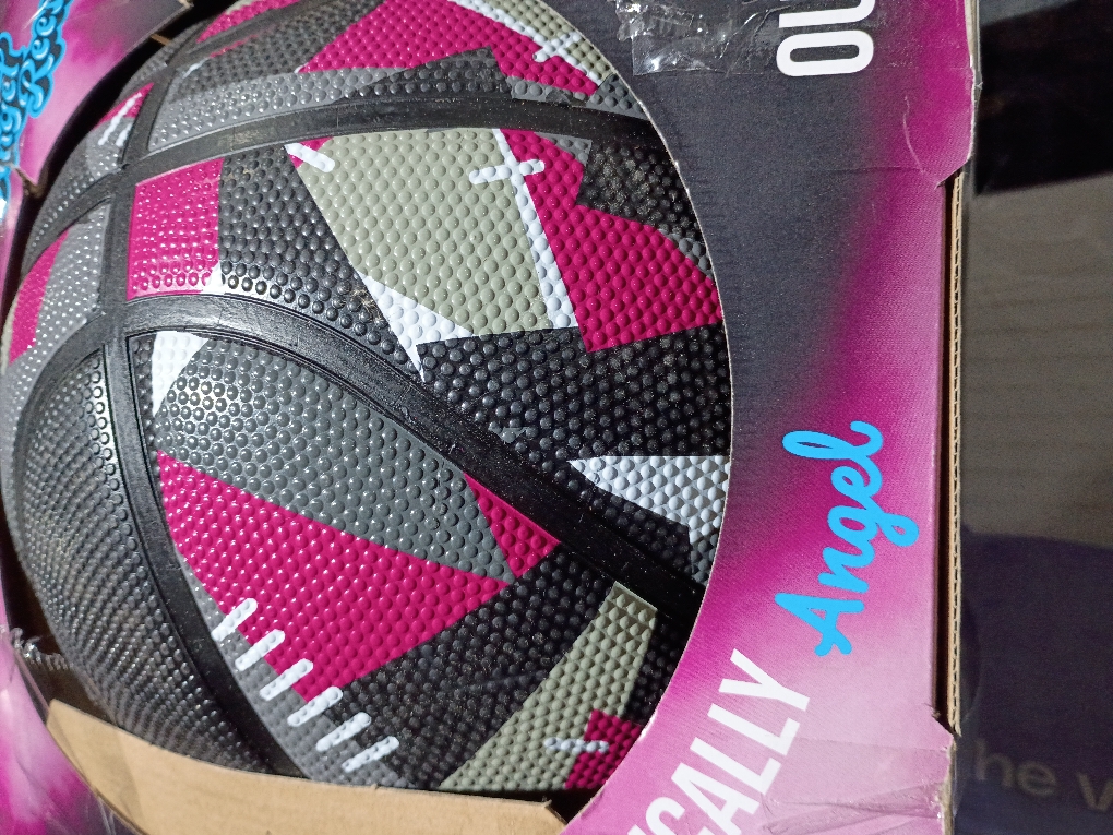 Angel Reese Indoor/Outdoor Rubber Basketball 28.5 in