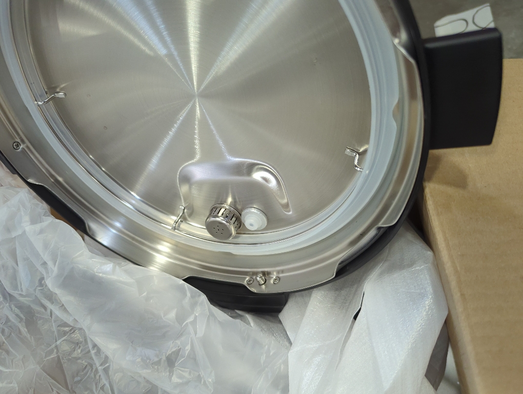 Instant Pot Duo Crisp 11-in-1 Air Fryer and Electric Pressure Cooker Combo with Multicooker Lids that Fries, Steams, Slow Cooks, Dehydrates,Free App With Over 800 Recipes, Black/Stainless Steel, 8QT