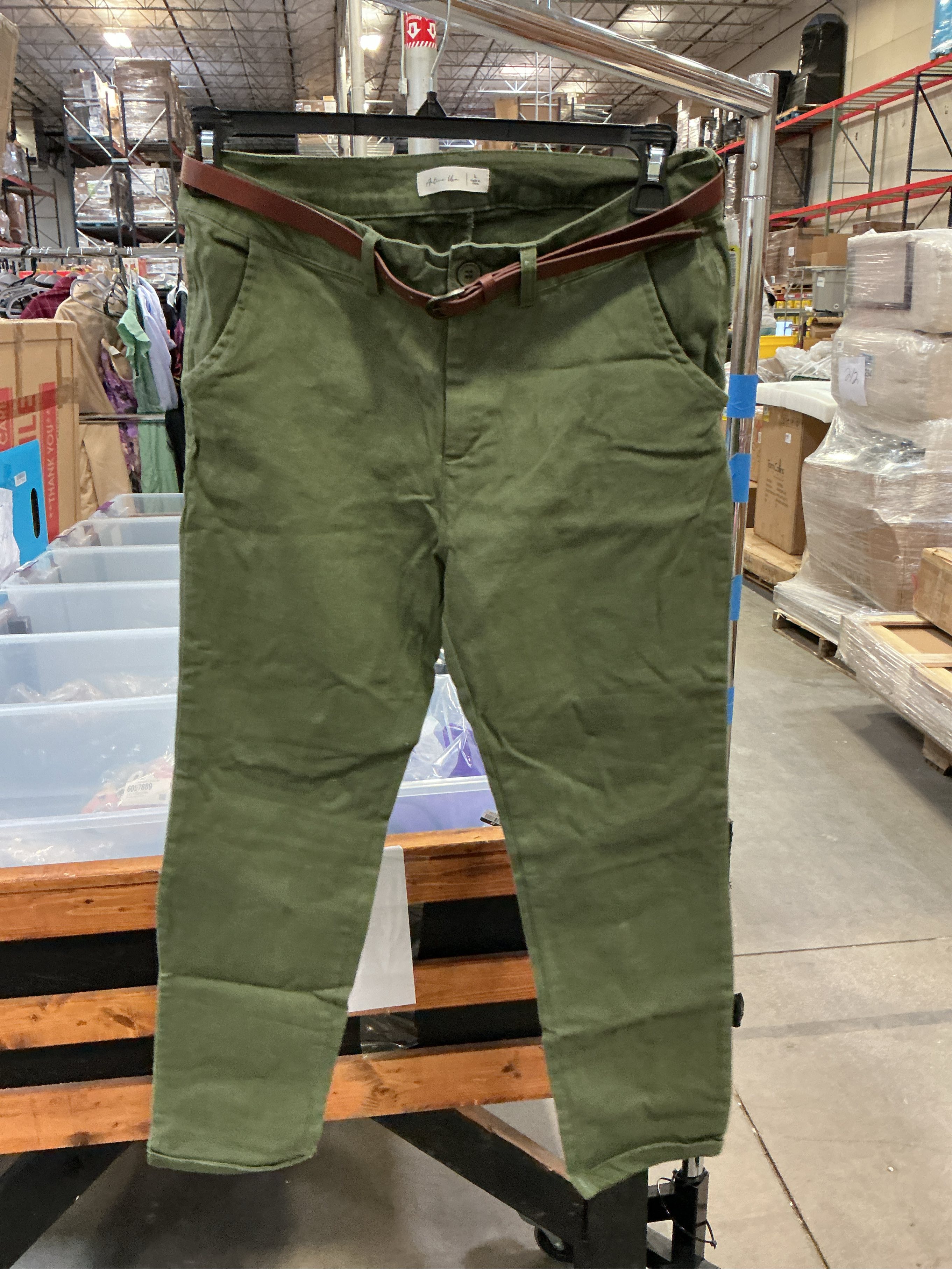 Size large women’s green pants