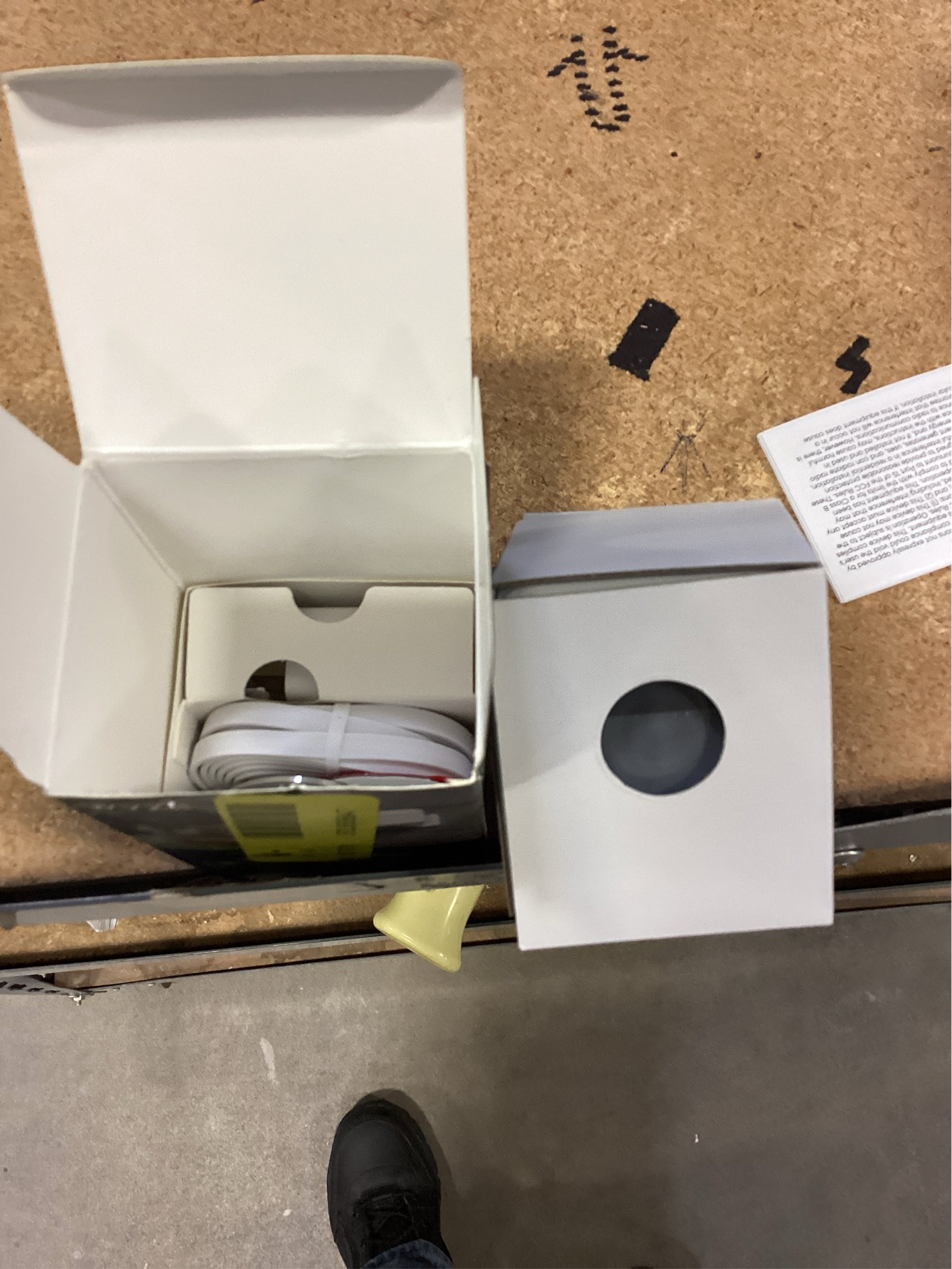Wyze Cam V4 Plug-in Indoor and Outdoor Smart-Enabled Security Camera
