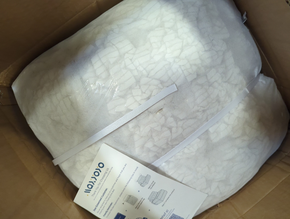 MAXYOYO Folding Sofa Bed, Convertible Sleeper Chair with Pillow Foldable Mattress with Back Support, Portable Fold Out Chair Bed Comfy Floor Sofa Lounge for Living Room Bedroom, Beige, Single