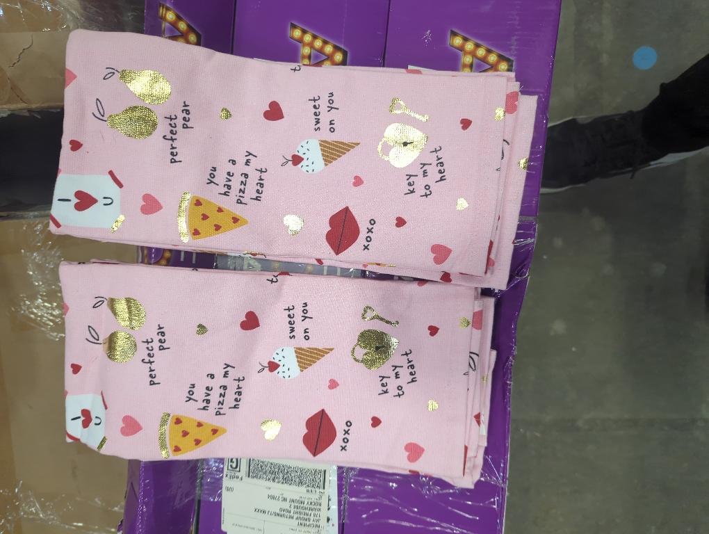 Set of 4 Pink Wash Cloth With Sweet Treats