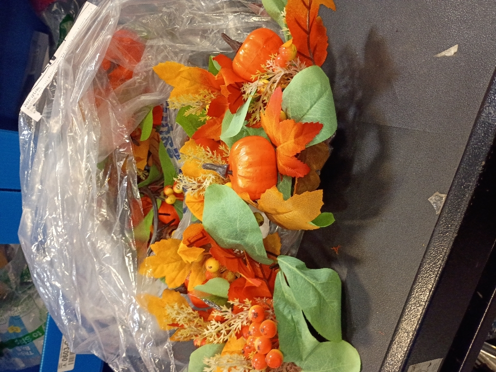 LIFKOME 5 pack Harvest Wreath with Simulated Berries Pumpkins and Maple Leaves Autumn Door Wall Hanging Decoration for Festive Tabletop Adornment and Seasonal Home Decor